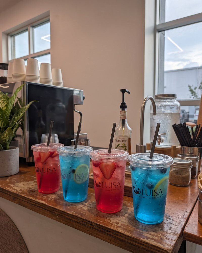 Strawberry and blueberry lime refreshers served over ice at the Miami Refresher Cart